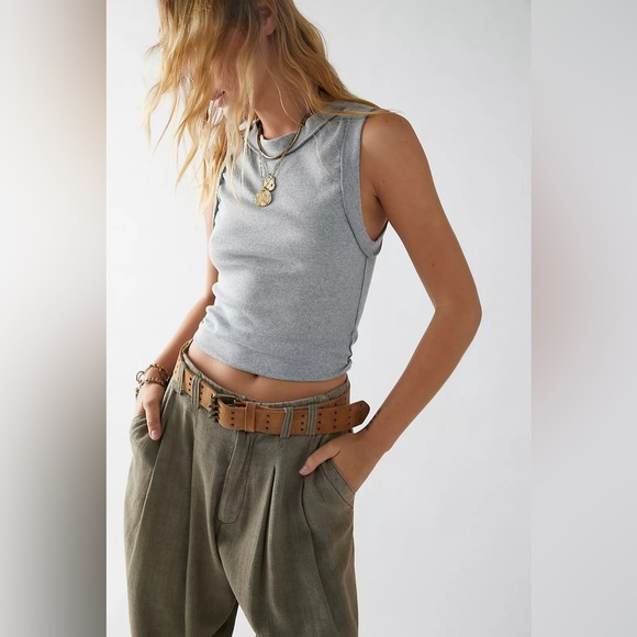 Free people - Picture 2 of 4